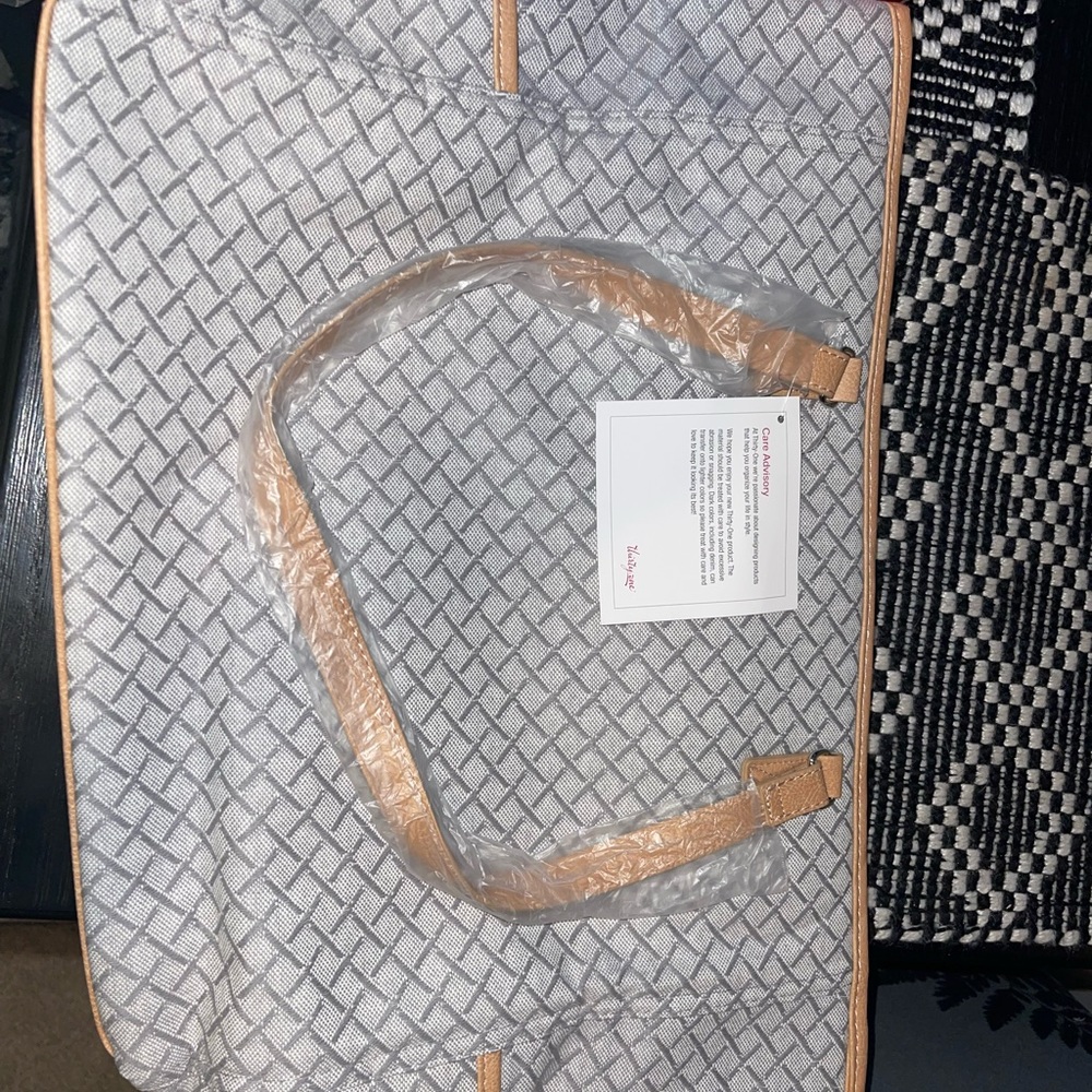 Cindy tote from thirty one